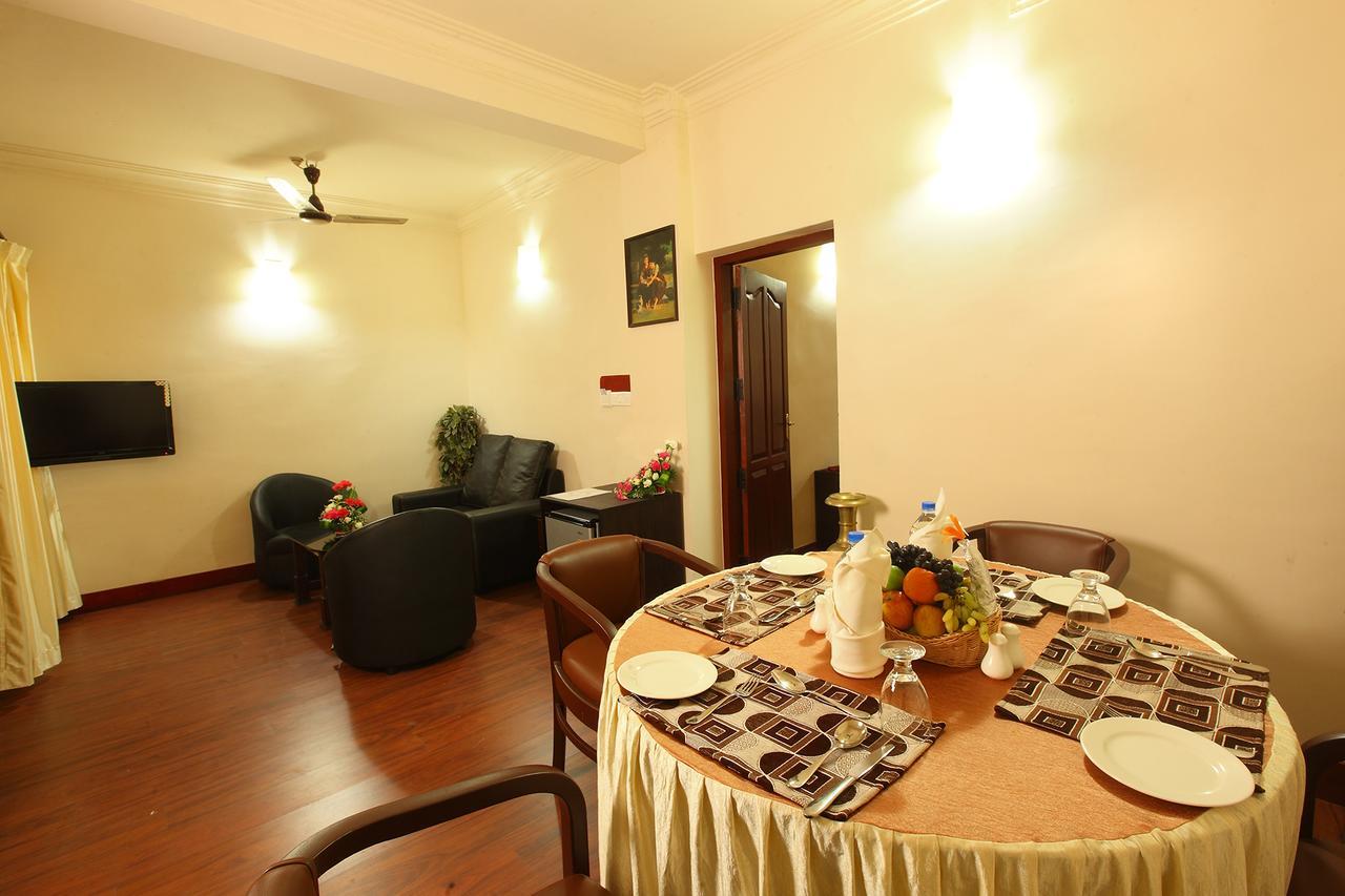 Trichur Towers Thrissur Exterior foto